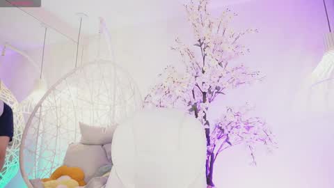 Jade Summer online show from September 22, 11:41 am