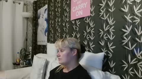 JAKKI LOUISE pornstar online show from September 17, 8:29 pm