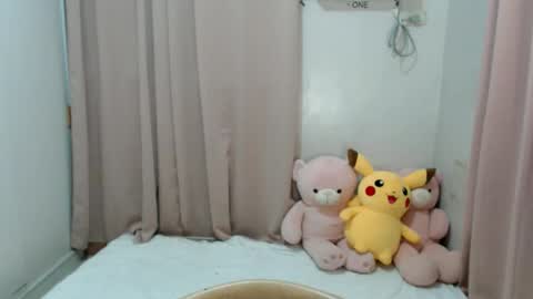 YOUR LOVELY JANE online show from April 14, 9:59 pm