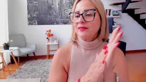 JANE TURNER MILF online show from October 17, 1:36 pm