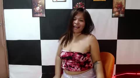 janicaslut_18 online show from October 28, 10:36 pm