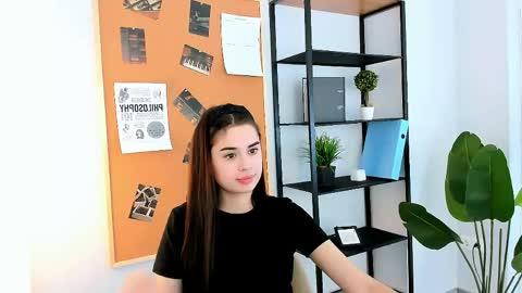 janicerivera online show from April 12, 7:55 am