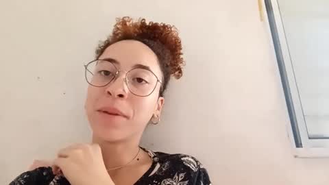 janitamoons online show from March 7, 11:28 am