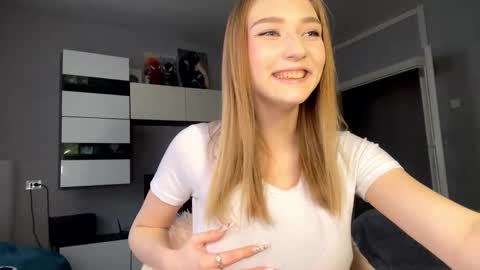 Stacy online show from February 10, 9:23 am