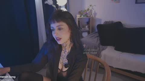   jmaybe e online show from March 31, 3:45 pm