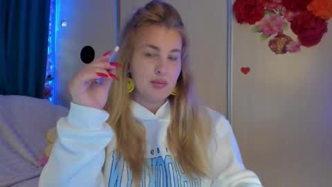 Snapshot of jansylines chatting on September 26, 7:06 am JansyLines online show from September 26, 7:06 am