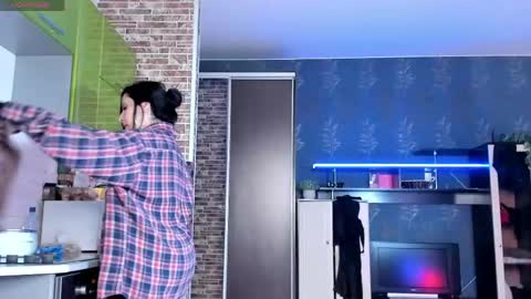 jasmin_milf online show from June 2, 10:16 am