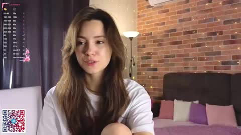 Chloe online show from October 20, 6:05 am