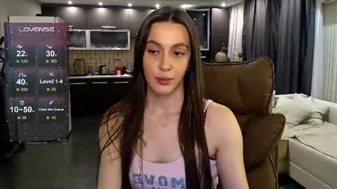 Jasmine online show from June 17, 7:15 pm