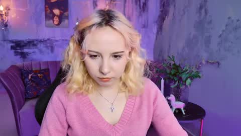 Jasmine online show from March 6, 5:14 am