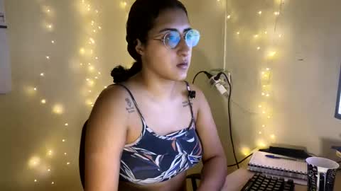 Jasmine online show from April 9, 12:21 pm