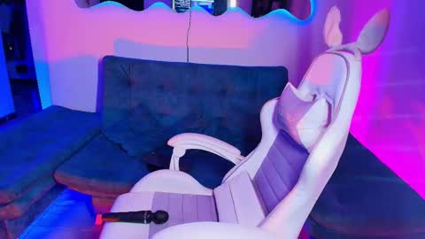 Jayen online show from March 20, 6:29 am