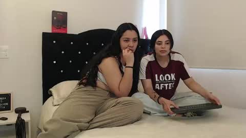 Jazmin and Scarlett online show from February 14, 7:12 pm