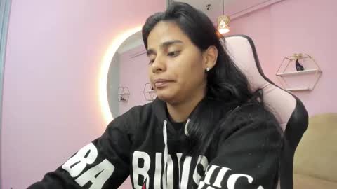 Snapshot of jazmin_ebony chatting on September 26, 10:57 am jazmin online show from September 26, 10:57 am