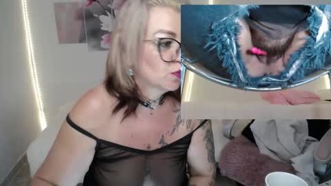 jazmin online show from October 3, 4:50 am