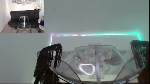 jazmin online show from April 18, 3:09 am