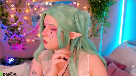 Mary online show from April 11, 7:45 am