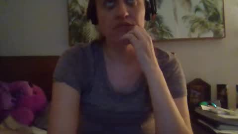 love me for who i am...I have a pussy so i make the rules... online show from April 11, 4:29 am