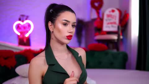 jenna_day online show from February 5, 7:33 am