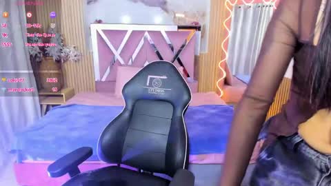 jenna_tay1 online show from May 15, 11:51 pm