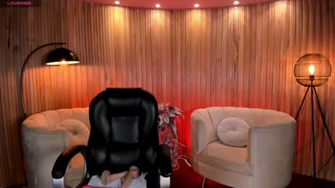 Jenna Olson  online show from December 30, 6:49 pm