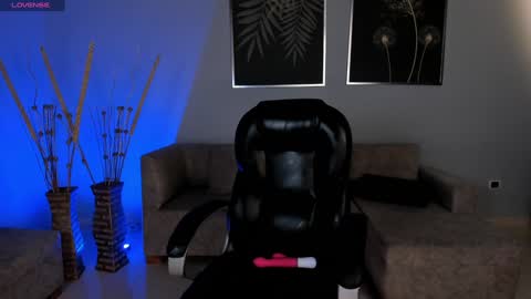 Jenna Olson  online show from February 6, 10:36 am