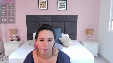 jenner_madison online show from December 15, 1:38 pm