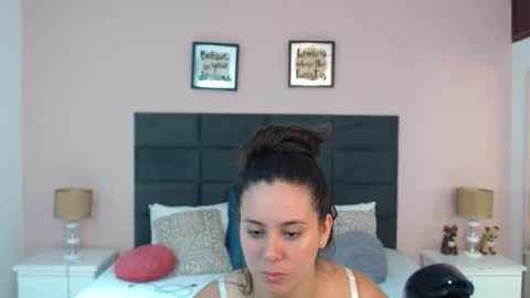 jenner_madison online show from November 13, 11:31 am