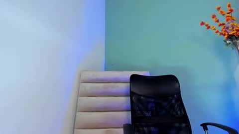 jennifer_garciia online show from March 7, 12:50 am