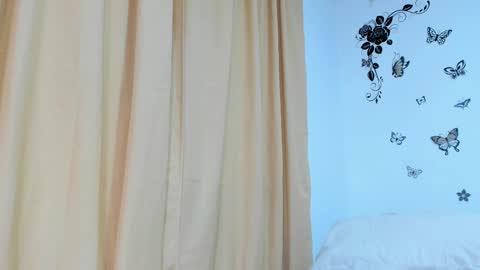 Snapshot of jenniferloveyou chatting on September 17, 9:35 pm jenniferloveyou online show from September 17, 9:35 pm