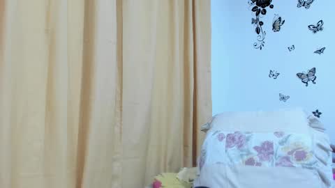 Snapshot of jenniferloveyou chatting on September 21, 10:14 am jenniferloveyou online show from September 21, 10:14 am
