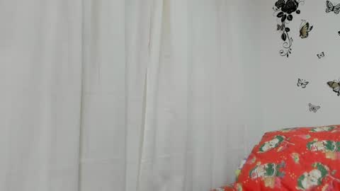 Snapshot of jenniferloveyou chatting on January 3, 12:52 pm jenniferloveyou online show from January 3, 12:52 pm