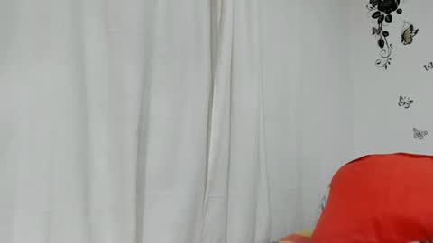 Snapshot of jenniferloveyou chatting on February 6, 8:23 pm jenniferloveyou online show from February 6, 8:23 pm