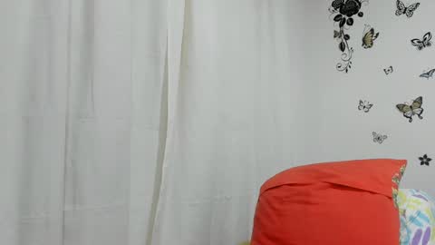 Snapshot of jenniferloveyou chatting on January 15, 9:09 pm jenniferloveyou online show from January 15, 9:09 pm