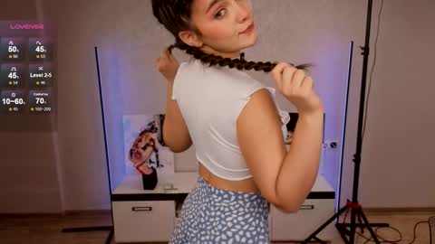 Jenny online show from September 15, 4:04 pm