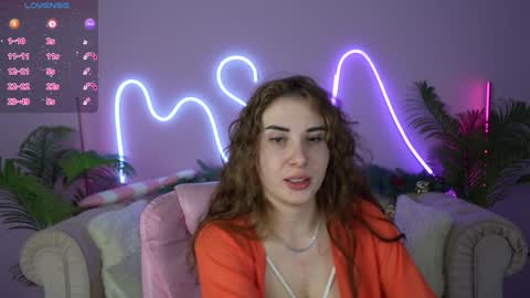 Snapshot of jennyyluv chatting on January 13, 8:37 pm JENNY online show from January 13, 8:37 pm