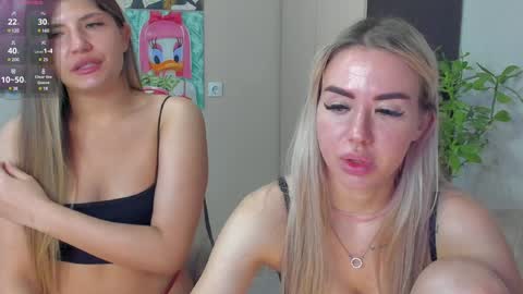 Hi hi We are Jessie and Betti online show from December 27, 10:01 am