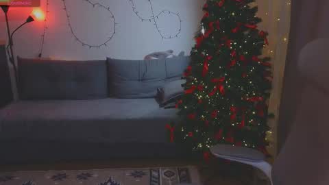  JessieVibes online show from December 15, 2:00 pm