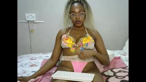 jessajoyy online show from February 19, 11:32 am