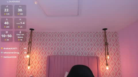  J E S S I  online show from April 9, 6:19 am