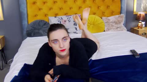 Snapshot of jessica_whitte_ chatting on September 22, 4:11 am Jessica White online show from September 22, 4:11 am