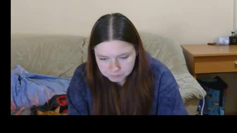 jessicaholland1 online show from April 14, 4:18 pm