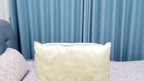 jessicalena online show from May 5, 5:49 pm