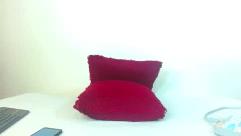 jessicarabbit4 online show from January 11, 6:07 am