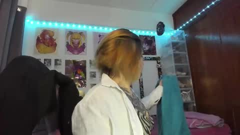 Your Sweet Angel online show from October 27, 6:35 pm