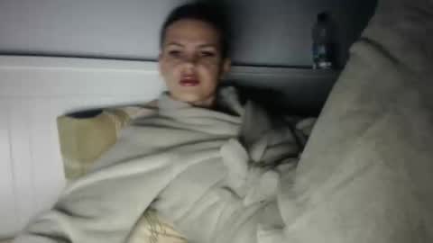 jessieryan online show from February 3, 4:10 am