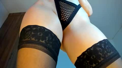 Snapshot of jessy_prada chatting on October 15, 2:14 am Miss Jessy online show from October 15, 2:14 am