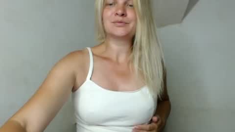 jessyangels online show from July 13, 5:57 pm