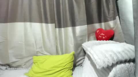 Jessy online show from November 11, 5:32 pm