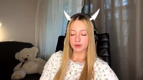 Snapshot of jettafrancis chatting on October 20, 12:30 pm Kodi online show from October 20, 12:30 pm